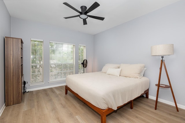 12660 Hillcrest Rd Unit 4204, Dallas, TX 75230 - living room featuring light wood-style flooring and vaulted ceiling