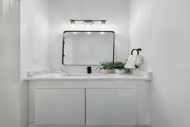 4208 Live Oak St Unit 102, Dallas, TX 75204 - bathroom with vanity