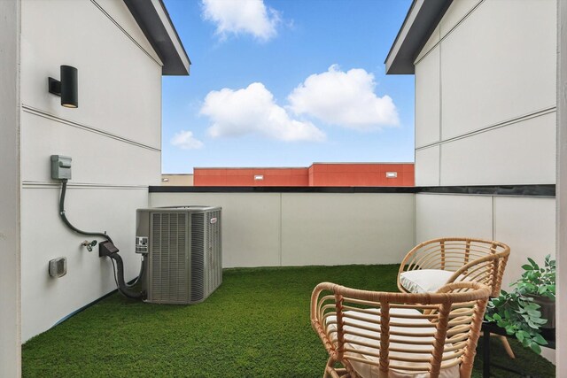 4208 Live Oak St Unit 102, Dallas, TX 75204 - view of yard