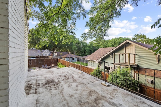 425 W Belden St, Sherman, TX 75092 - view of patio