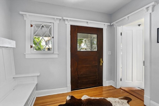 1600 S Adams St, Fort Worth, TX 76104 - foyer featuring wood finished floors and baseboards