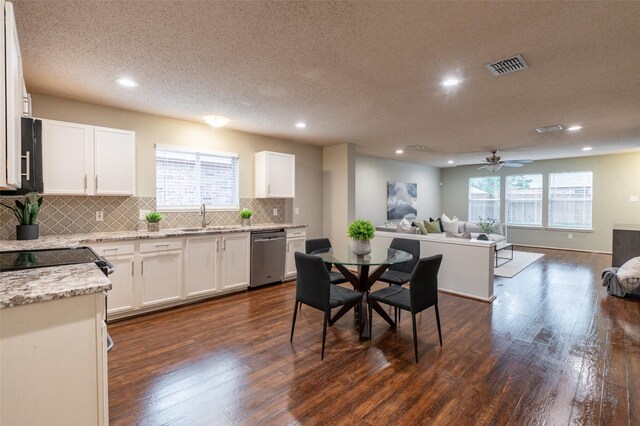 1637 Thornhill Ln, Little Elm, TX 75068 - full bathroom featuring vanity, bathing tub / shower combination, and tile patterned flooring