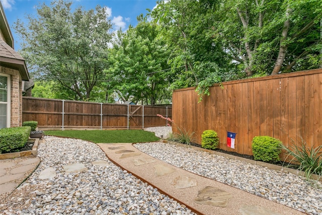 223 Wood St Unit 201, Grapevine, TX 76051 - fenced backyard featuring a patio area