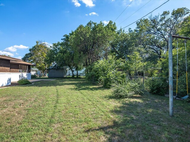 4608 Winthrop Ave E, Fort Worth, TX 76116 - view of yard