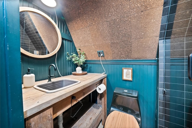 120 Lakeway Ln, Gun Barrel City, TX 75156 - bathroom featuring a sink