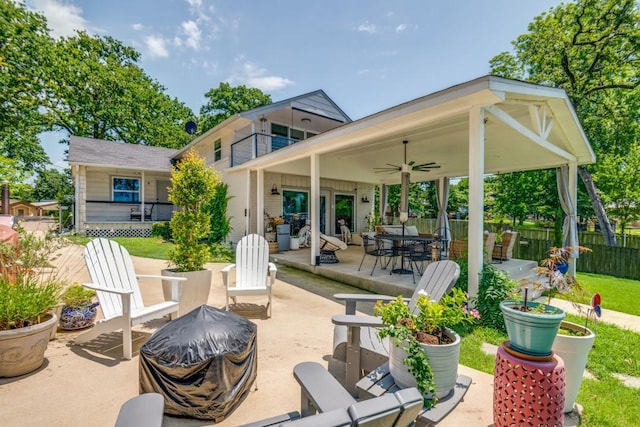 105 Causeway Ct, Gun Barrel City, TX 75156 - view of patio featuring ceiling fan and outdoor dining space