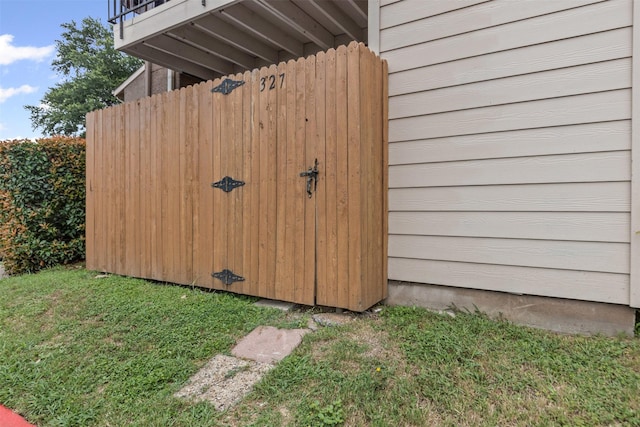 5500 Boca Raton Blvd Unit 327, Fort Worth, TX 76112 - view of outbuilding