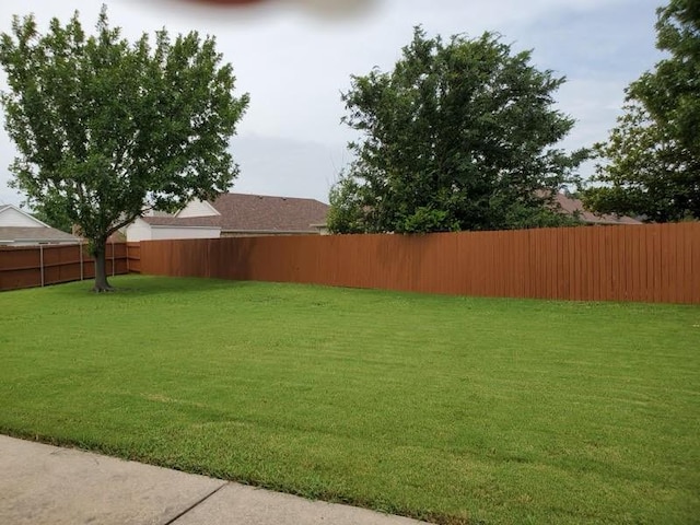 205 Bear Trl, Waxahachie, TX 75165 - view of fenced backyard