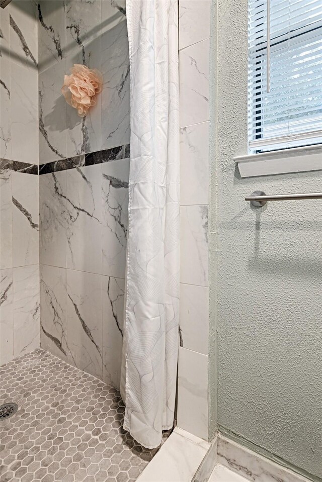 1803 Windsor Dr, Arlington, TX 76012 - bathroom with a stall shower