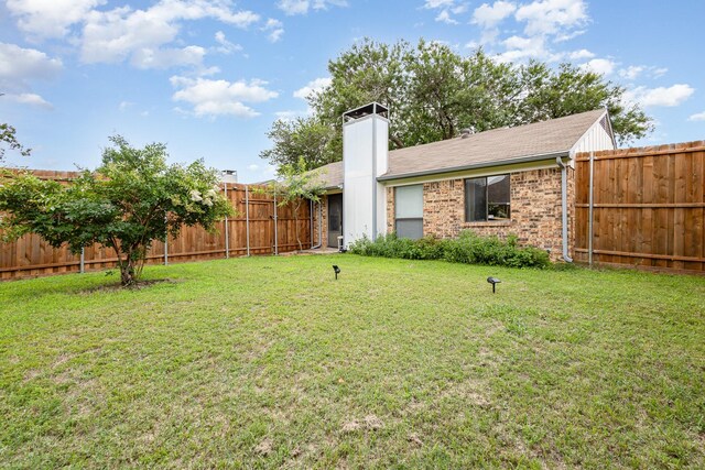 2114 Norway Dr, Garland, TX 75040 - view of fenced backyard