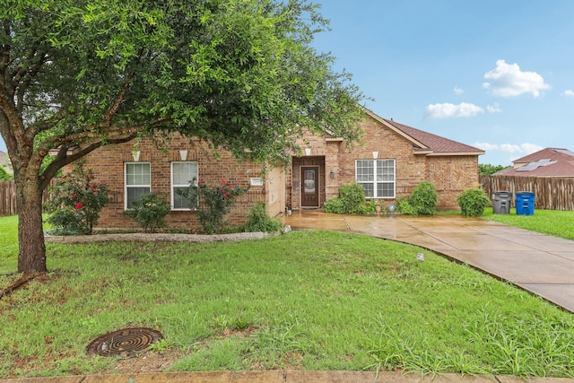 209 Brook Ct, Red Oak, TX 75154