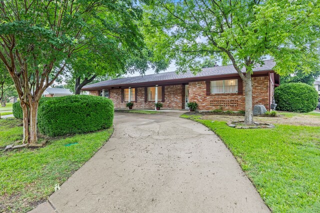 4109 Plantation Dr, Benbrook, TX 76116