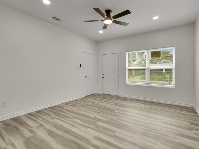 3526 Elsie Faye Heggins St, Dallas, TX 75210 - spare room featuring light wood-type flooring, a ceiling fan, and recessed lighting