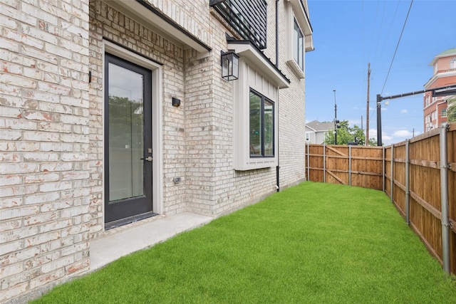 1000 W 10th St, Dallas, TX 75208 - view of fenced backyard