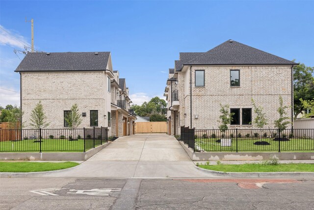 1000 W 10th St, Dallas, TX 75208 - view of street