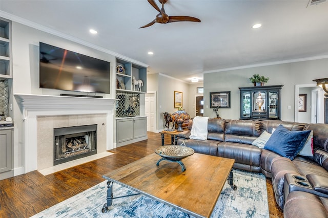 4320 Country Ln, Grapevine, TX 76051 - living area with a ceiling fan, wood finished floors, a fireplace, recessed lighting, and ornamental molding