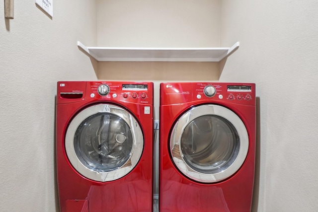 1323 Canyon Creek Rd, Wylie, TX 75098 - laundry area featuring separate washer and dryer