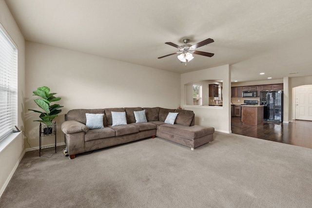 6524 Sheridan Cir, Arlington, TX 76017 - living area featuring dark colored carpet, ceiling fan, and recessed lighting