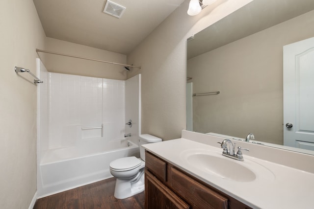 6524 Sheridan Cir, Arlington, TX 76017 - full bath featuring wood finished floors, vanity, and tub / shower combination