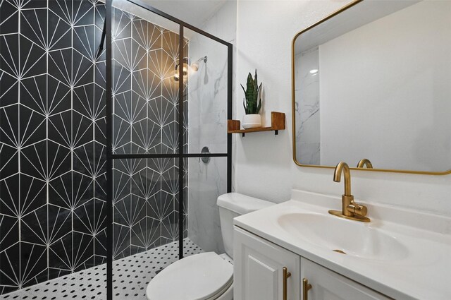 3105 Dupree St, Irving, TX 75062 - bathroom featuring a stall shower and vanity