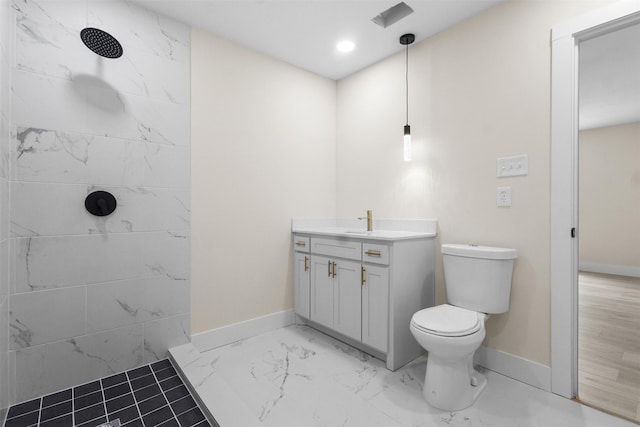 2117 Andrew Ave, Fort Worth, TX 76105 - full bath featuring tiled shower, vanity, marble look tile flooring, and recessed lighting