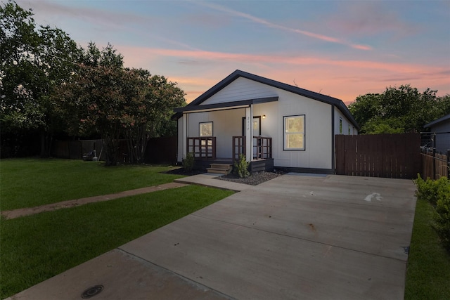 2117 Andrew Ave, Fort Worth, TX 76105 - view of front facade featuring driveway