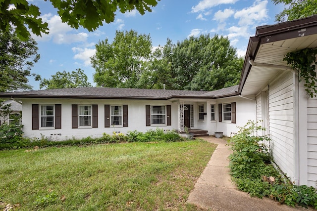567 Peavy Rd, Dallas, TX 75218 - ranch-style house with a front yard