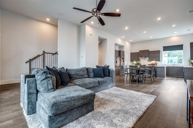 381 E Greenbriar Ln Unit 501, Dallas, TX 75203 - living area with wood finished floors, ceiling fan, and recessed lighting