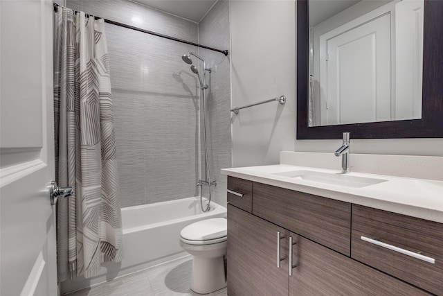381 E Greenbriar Ln Unit 501, Dallas, TX 75203 - full bath featuring shower / bath combo and vanity