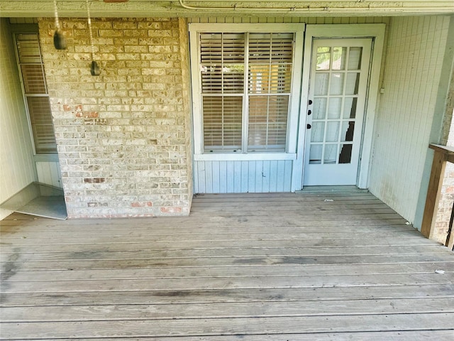5722 Sagebrush Trl, Arlington, TX 76017 - view of wooden terrace