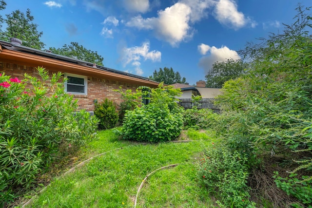 1022 Kings Row, Denton, TX 76209 - view of yard