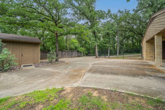 4524 Coyote Pt, Denton, TX 76208 - view of yard featuring view of wooded area and a patio