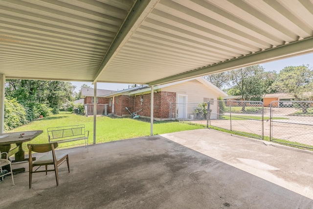 5909 Eisenhower Dr, Fort Worth, TX 76112 - view of patio