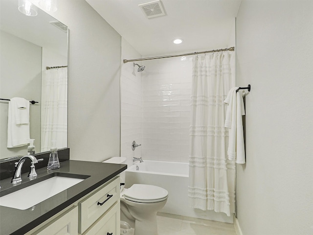 403 Sonoma Ct, Sherman, TX 75092 - bathroom featuring vanity, shower / bath combo with shower curtain, and recessed lighting