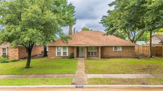 1021 Summertree Cir, Plano, TX 75025 - ranch-style house featuring brick siding