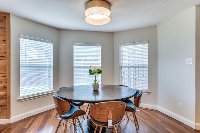 6318 White Oaks Ln, Frisco, TX 75035 - dining room with wood finished floors