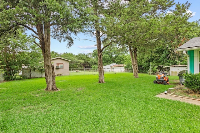 84 Kristin Dr, Pottsboro, TX 75076 - view of yard