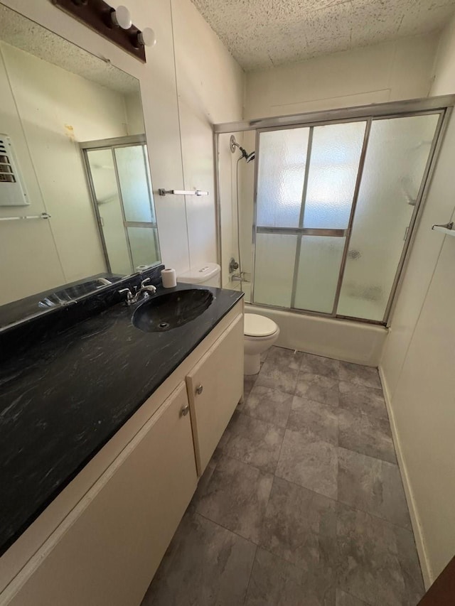 3560 Regal Rd, Fort Worth, TX 76111 - full bathroom featuring vanity and enclosed tub / shower combo