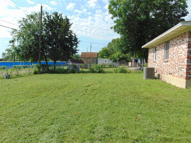 802 Acton Ave, Duncanville, TX 75137 - view of yard