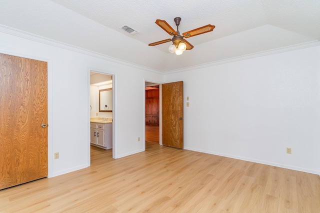 3004 Glasgow Dr, Arlington, TX 76015 - unfurnished bedroom with light wood finished floors, ornamental molding, ensuite bath, and ceiling fan