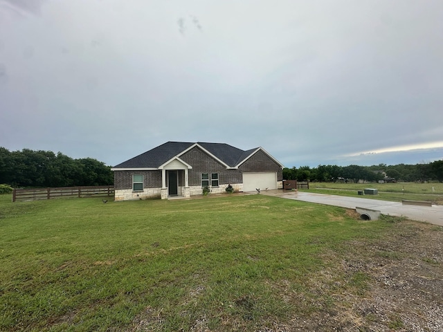 2352 Wynchase Ln, Crandall, TX 75114 - craftsman house with driveway and a garage