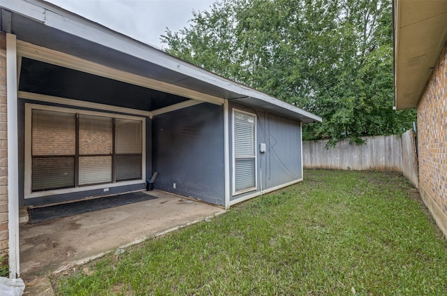 212 Valley Spring Dr, Arlington, TX 76018 - view of yard featuring a patio area