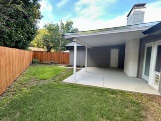 8688 Grenadier Ct, Dallas, TX 75238 - view of fenced backyard
