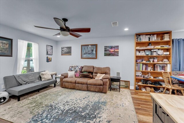 311 W Oak St, Whitewright, TX 75491 - living area with light wood finished floors, a ceiling fan, and recessed lighting