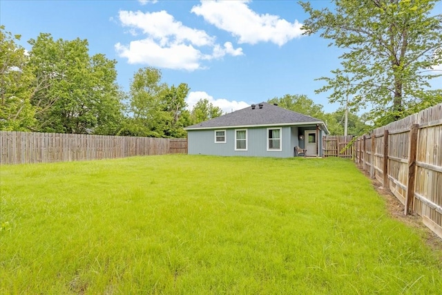 311 W Oak St, Whitewright, TX 75491 - back of property featuring a fenced backyard