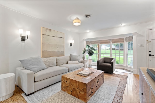 7845 Blackbird Ln, Dallas, TX 75238 - living area featuring light wood finished floors