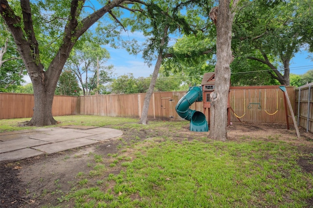 522 Carol Ct, Richardson, TX 75081 - fenced backyard with a playground
