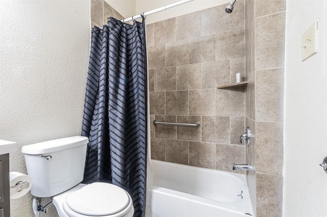 825 W 12th St, Dallas, TX 75208 - bathroom featuring shower / bath combo, vanity, and a textured wall