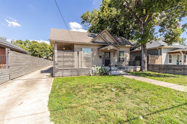 825 W 12th St, Dallas, TX 75208 - view of bungalow-style home