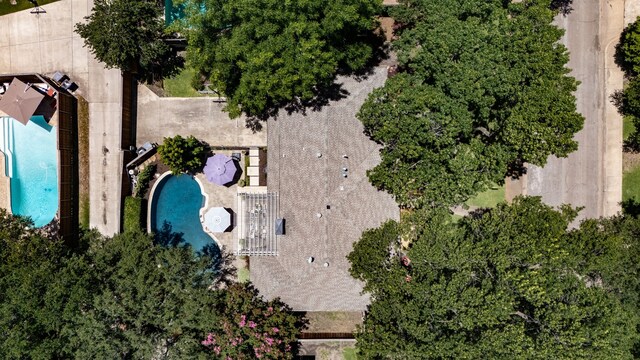 7120 Leameadow Dr, Dallas, TX 75248 - aerial view of a pool